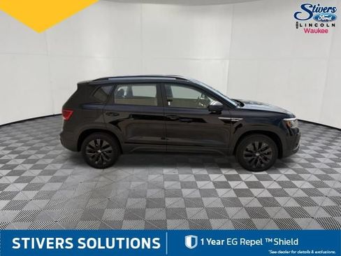 Used 2024 Volkswagen Taos S FWD image 5