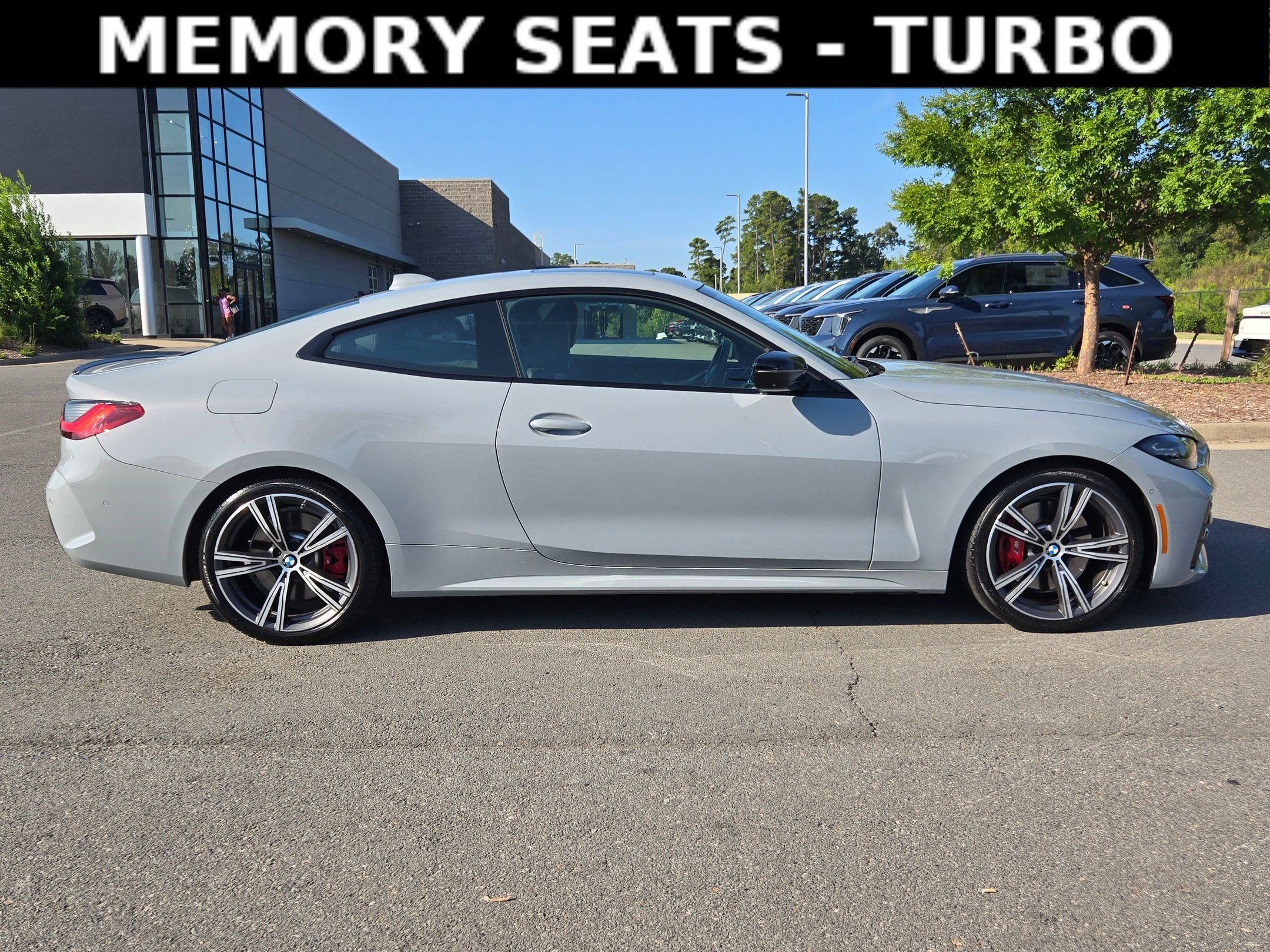 Used 2023 BMW 430i xDrive Coupe w/ M Sport Package AWD/4WD image 8
