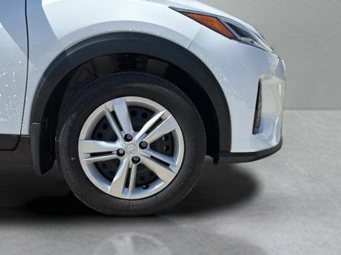 Certified 2025 Nissan Kicks Play S image 12