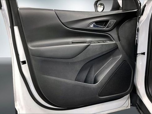 Used 2021 Chevrolet Equinox LT image 19