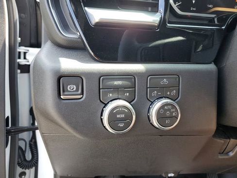 New 2026 GMC Sierra 1500 Elevation AWD/4WD image 31