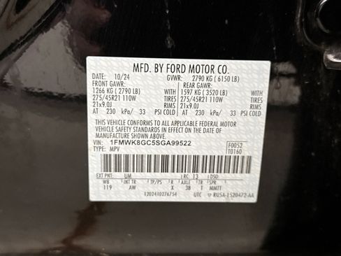 Used 2025 Ford Explorer ST AWD/4WD image 28