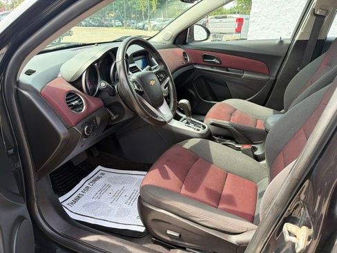 Used 2014 Chevrolet Cruze LT FWD image 13