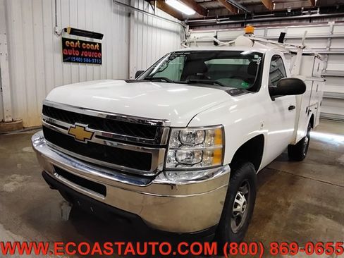 Used 2013 Chevrolet Silverado 2500 W/T AWD/4WD image 4