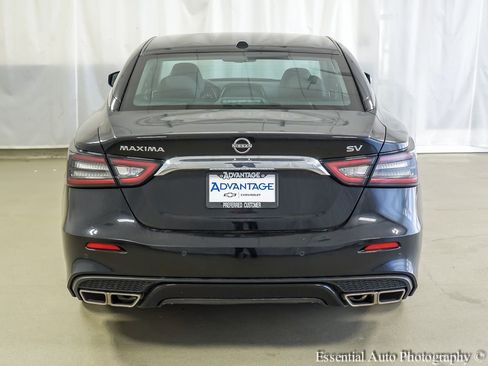 Used 2023 Nissan Maxima SV w/ Floor Mat Group FWD image 6