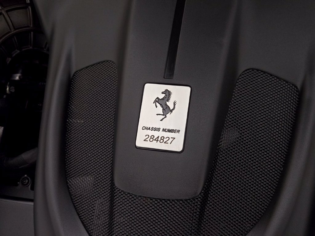 Used 2022 Ferrari Roma RWD image 32