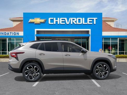 New 2026 Chevrolet Trax RS w/ Driver Confidence Package image 5