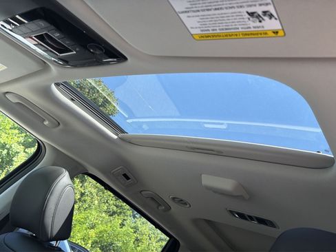 New 2026 Kia Carnival SX FWD image 30