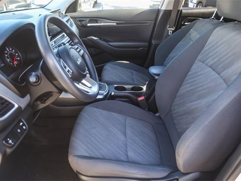 Certified 2023 Kia Seltos LX image 18