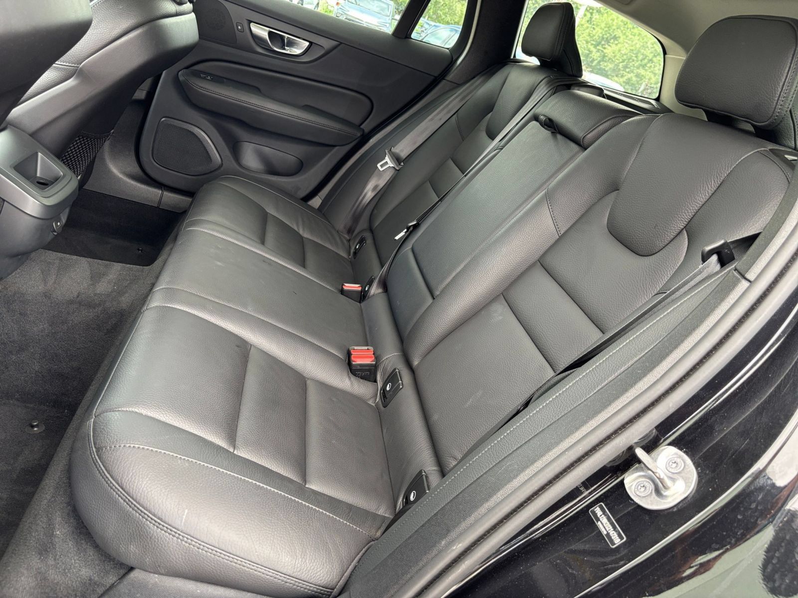 Used 2025 Volvo V60 B5 Cross Country Plus AWD/4WD image 40