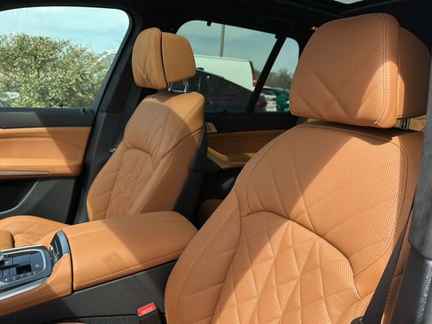 New 2026 BMW X5 M60i image 11