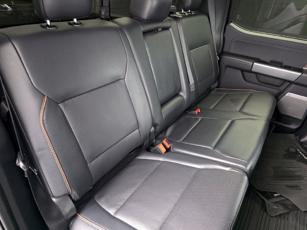 Used 2025 Ford F350 Lariat w/ Lariat Ultimate Package AWD/4WD image 31