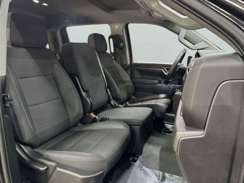 Used 2023 Chevrolet Silverado 1500 LT AWD/4WD image 43