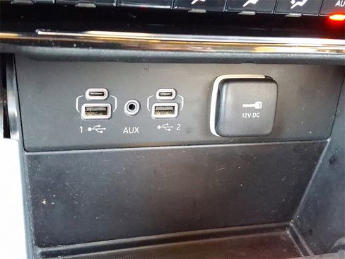 Used 2023 Jeep Grand Cherokee L Laredo image 26