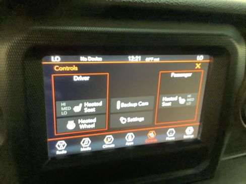 Used 2021 Jeep Wrangler Sport AWD/4WD image 37