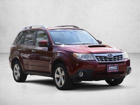 Used 2013 Subaru Forester 2.5XT Touring AWD/4WD image 3