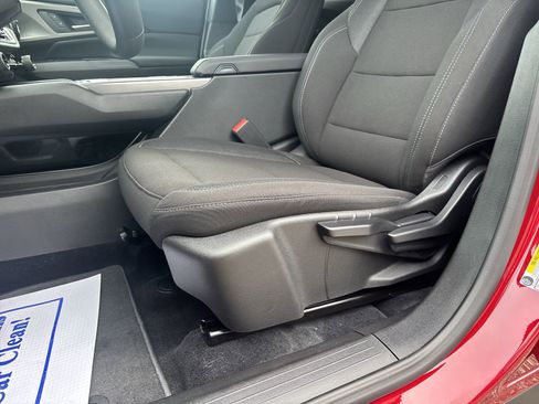 New 2026 Chevrolet Equinox EV LT image 15