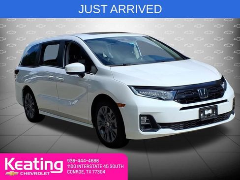 Used 2025 Honda Odyssey Touring image 1