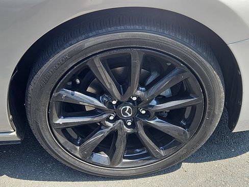 Used 2024 MAZDA MAZDA3 s FWD image 10