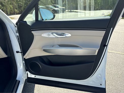 New 2026 Genesis GV70 2.5T Select image 33