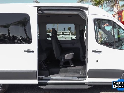 Used 2018 Ford Transit 350 XL image 31