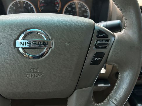 Used 2015 Nissan Titan SV w/ SV Value Truck Package RWD image 27