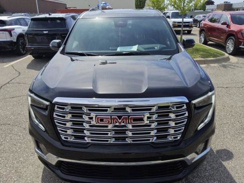 Used 2026 GMC Acadia Denali AWD/4WD image 7