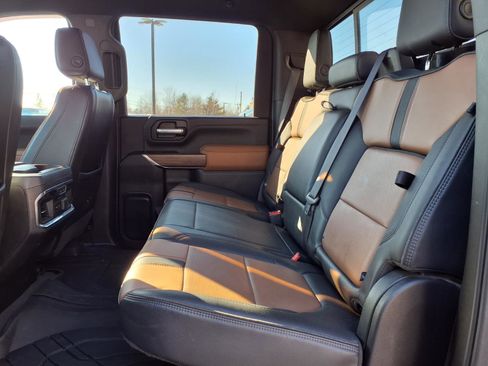 Used 2021 Chevrolet Silverado 3500 High Country w/ Z71 Off-Road Package image 7