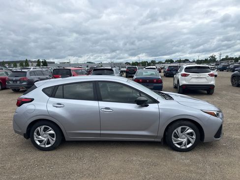 Used 2024 Subaru Impreza 2.0i AWD/4WD image 9