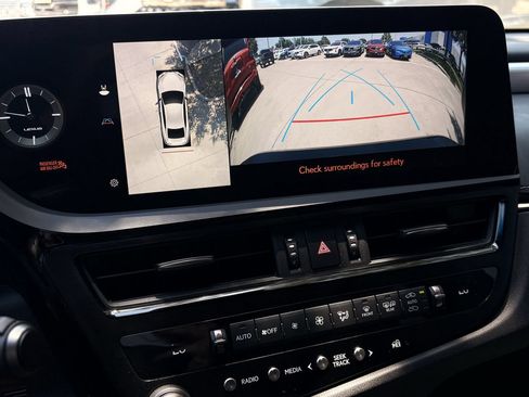 Used 2024 Lexus ES 300h F Sport w/ Accessory Package (Z1) FWD image 16