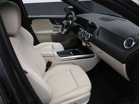 New 2026 Mercedes-Benz GLA 250 image 31