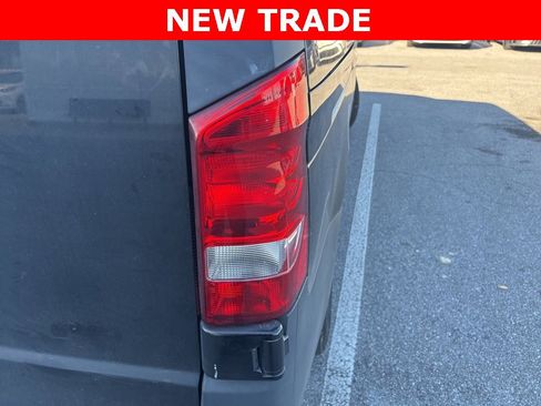 Used 2019 Mercedes-Benz Metris Passenger image 8