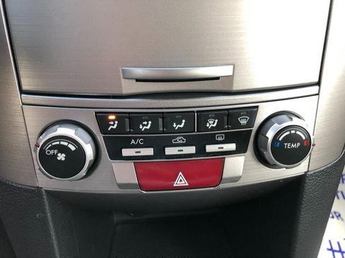 Used 2010 Subaru Outback 2.5i Premium image 19