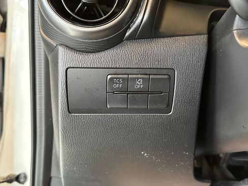 Used 2019 MAZDA CX-3 Sport w/ Sport I-ACTIVSENSE Package FWD image 18