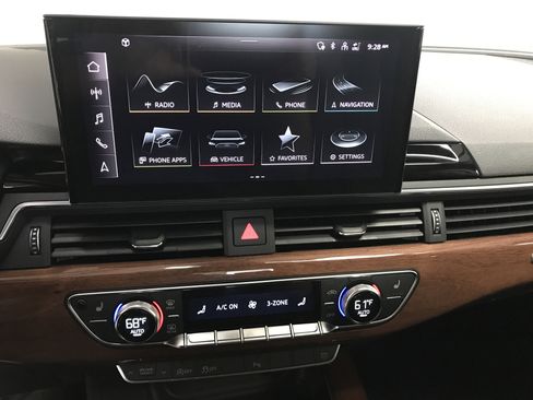 Used 2023 Audi A4 2.0T Premium w/ Convenience Package image 16