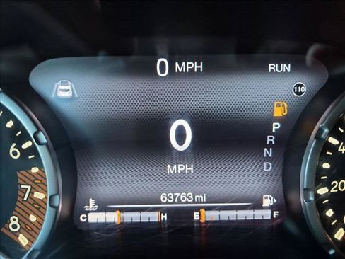 Used 2022 Jeep Renegade Latitude w/ Convenience Group AWD/4WD image 11