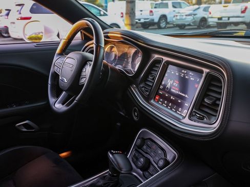 Used 2021 Dodge Challenger R/T Scat Pack w/ Plus Package image 17