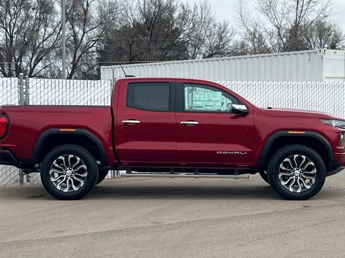 New 2026 GMC Canyon Denali image 3