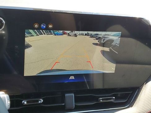 New 2026 Chevrolet Equinox RS w/ Convenience Package III AWD/4WD image 28