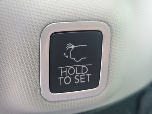 Used 2022 Jeep Grand Cherokee Limited 4xe w/ Luxury Tech Group II AWD/4WD image 10
