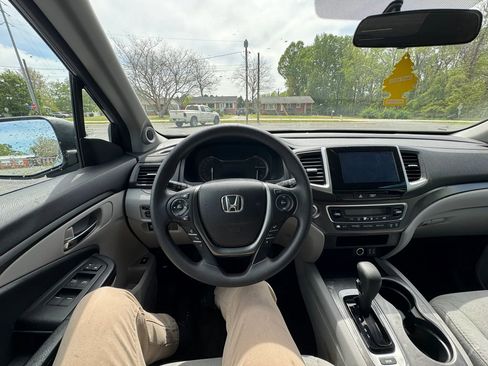 Used 2016 Honda Pilot EX image 22