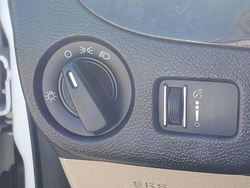 Used 2016 Dodge Grand Caravan SXT w/ Rear Park Assist Package image 14