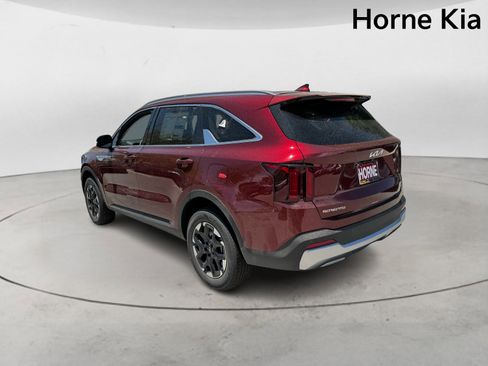 New 2025 Kia Sorento S image 5
