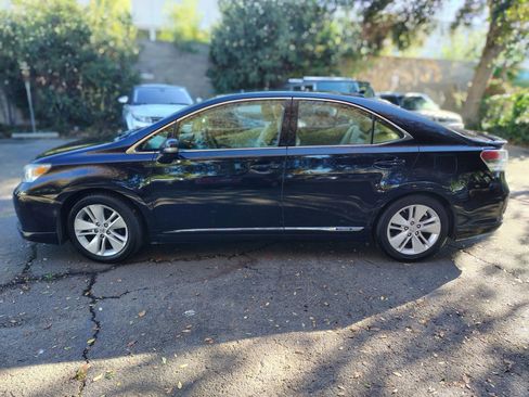 Used 2010 Lexus HS 250h image 2