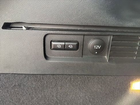 Used 2018 Lincoln MKX Reserve w/ Lincoln MKX Climate Package image 10