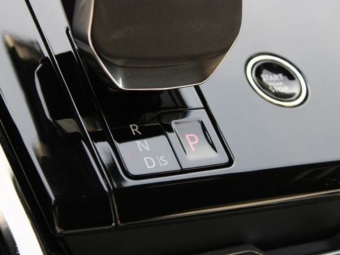 Used 2024 Land Rover Range Rover Sport SE AWD/4WD image 22