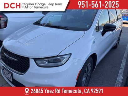 Certified 2024 Chrysler Pacifica Select