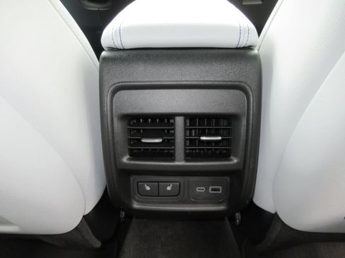 Certified 2025 Cadillac XT4 Sport AWD/4WD image 36
