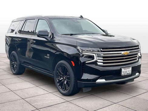 Used 2023 Chevrolet Tahoe High Country image 2