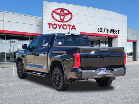 Used 2025 Toyota Tundra SR5 image 4